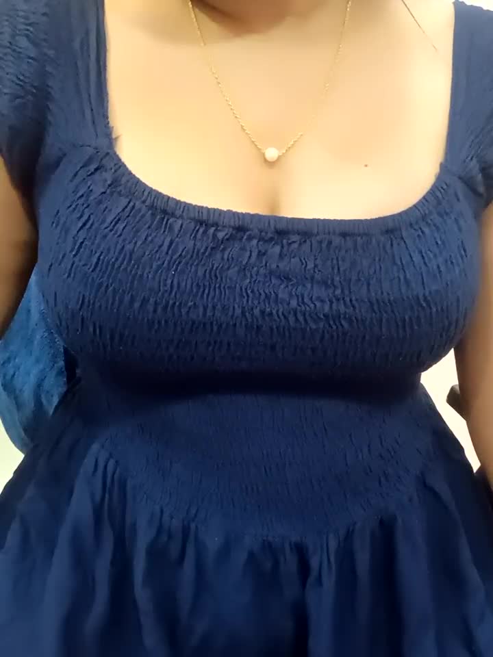 Anuu___Reddyy - Stripchat webcam show • Tuesday, May 6, 2025